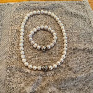 Matching honora pearl bracelet and necklace